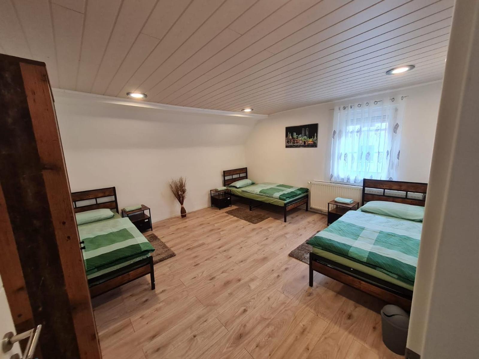 Husic Immobilien Und Handwerkerservice Rimbach  ภายนอก รูปภาพ